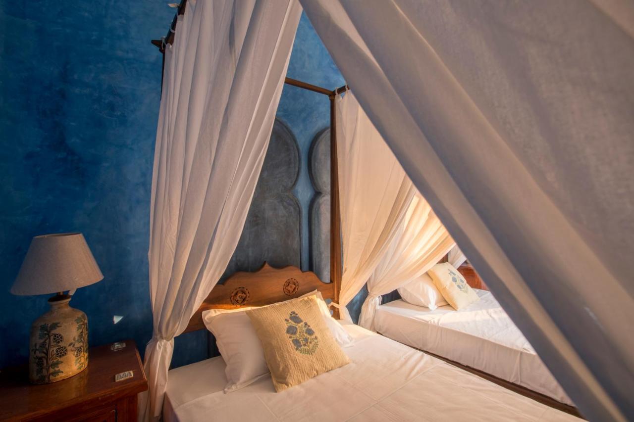Devarya Wellness Beach Resort Morjim Exterior foto
