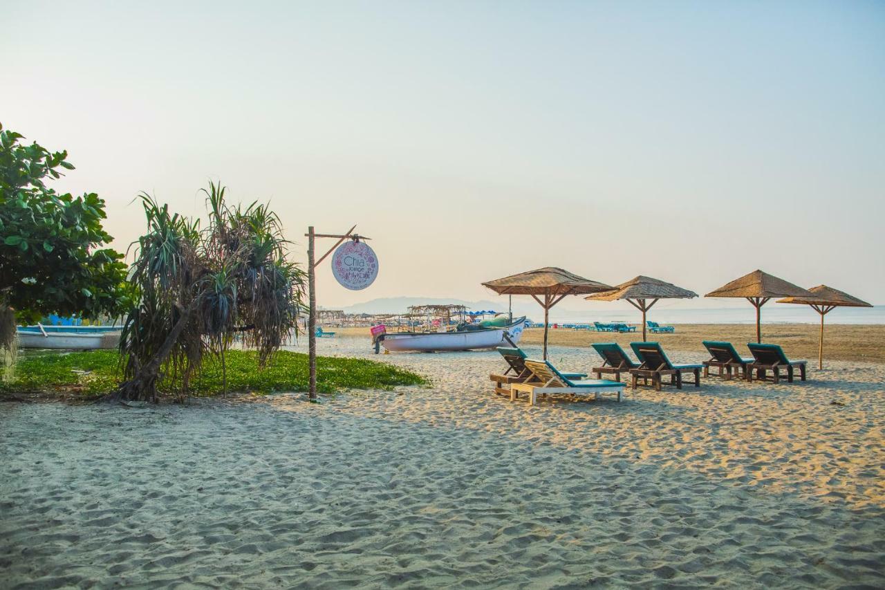 Devarya Wellness Beach Resort Morjim Exterior foto